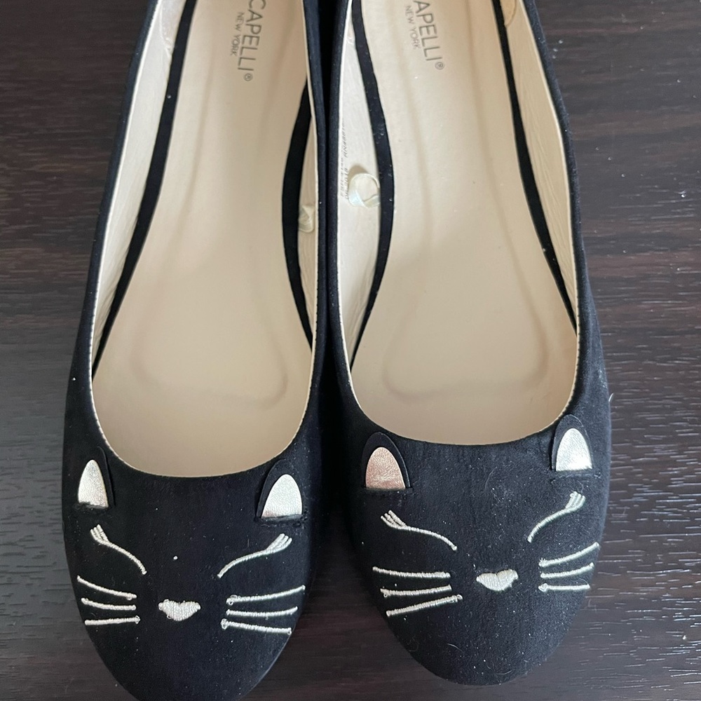 Cat shoes size 11